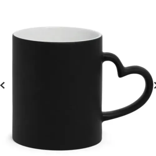 Caneca magica alça coração personalizada