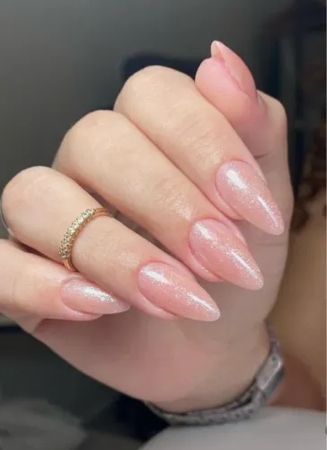 Alongamento de unhas promoção.