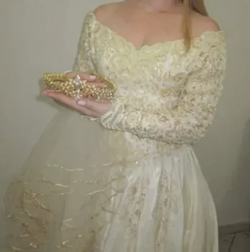 Vestido de noiva cor champanhe