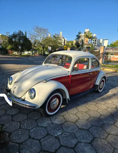 Fusca 1977 1.3 vintage bege e vermelho