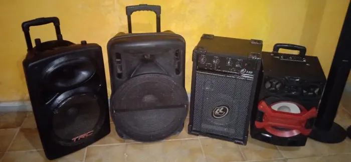 Caixas amplificada com bluetooth variadas