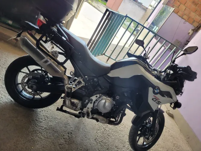 Vendo ou troco em carro ou moto 