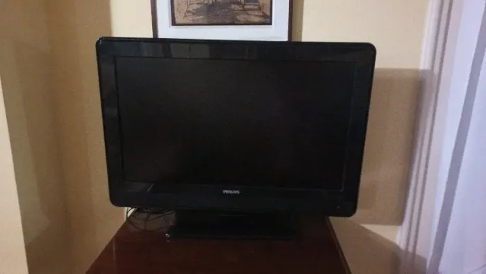 Tv Phillips 42PFL3403/78 com conversor.