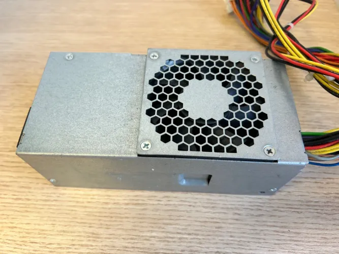 Fonte de alimentação slim testada PC9059