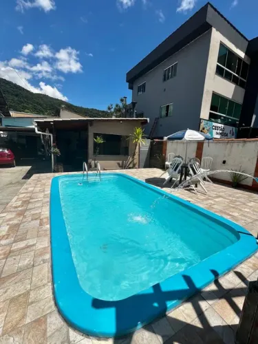 Casa com Piscina Ar Condicionado Área de Festas Balneário Camboriú Estaleirinho -Temporada