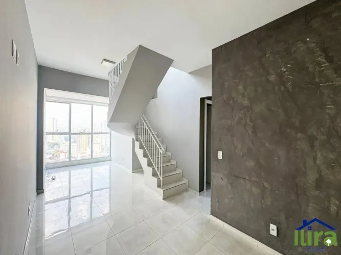 Apartamento Na Cobertura Para Venda 186m² Com 3 Dormitorios, Sendo 1 Suite e 3 Vagas de Ga