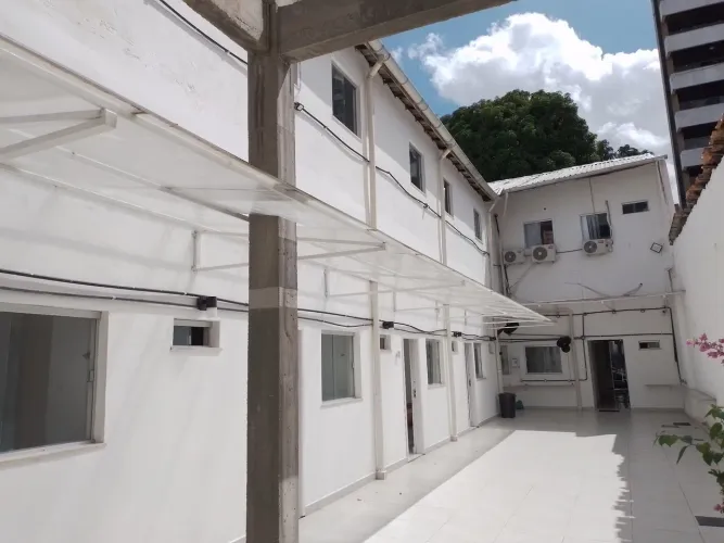 Vendo excelente prédio para Airbnb, Hotel ou Aluguel de apartamentos, no Reduto