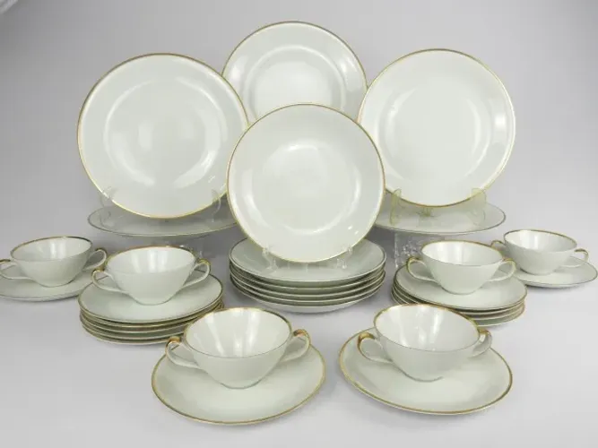 Serviço de jantar de porcelana Renner