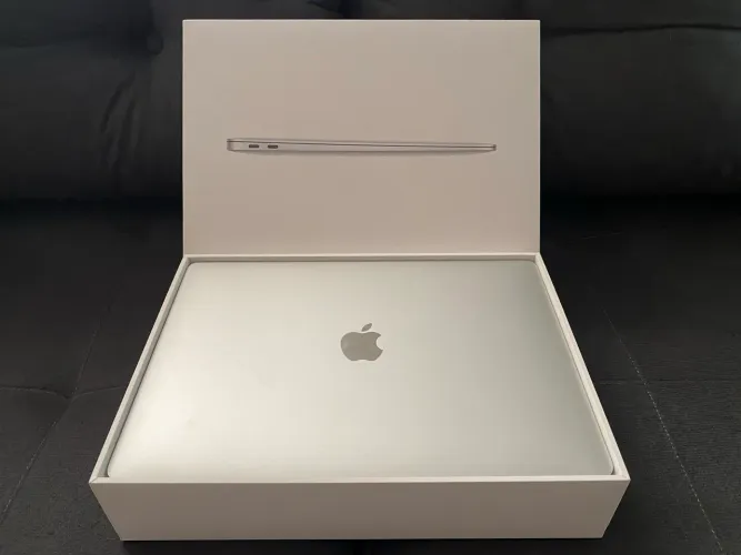 MacBook Air M1 / 8GB / 256 SSD ( oportunidade  )