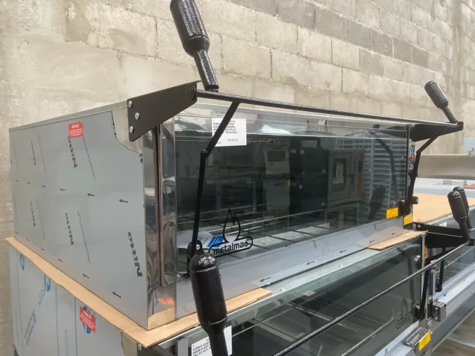 FORNO GUILHOTINA ELÉTRICO 1 CÂMARA 90X90X25 AÇO INOX FR/LAT - METALMAQ