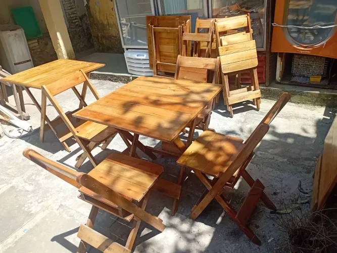 Mesas e cadeiras para alugar!