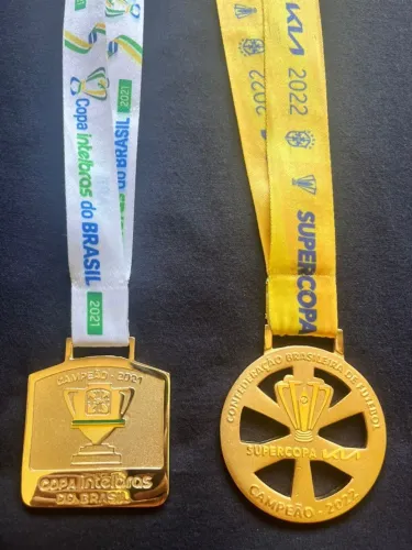 medalhas GALO copa do brasil 21 e supercopa 22