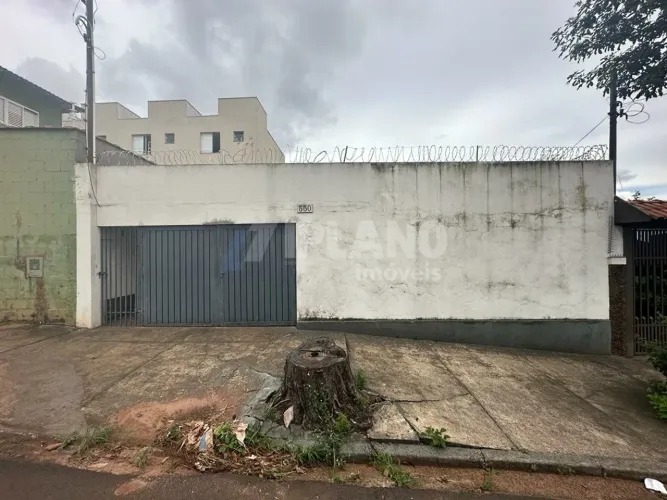 Venda de Casas / Edícula na cidade de São Carlos