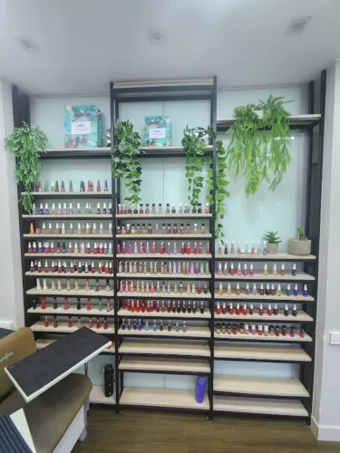 Vendo Estantes para Esmaltes (móveis para salão)