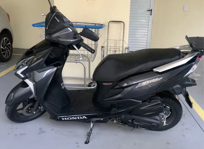 Honda elite 2024, baixa km, aceito troca, parcelo no cartão!!!