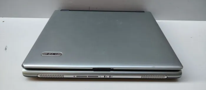 Notebook Acer Prata - Raridade - Ideal para DEV baixo nivel