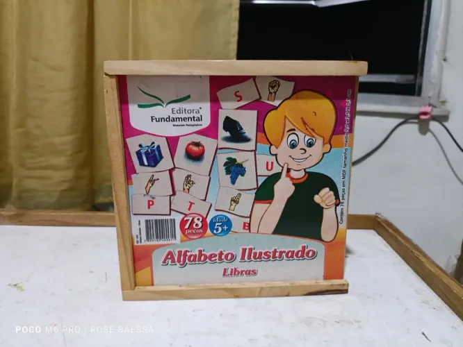 Alfabeto Ilustrado Libras - Editora Fundamental