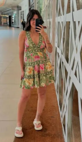 Vestido curto Farm Delicadeza Floral (G) 