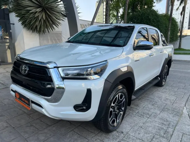 Toyota Hilux CD 4X4 2.8 Diesel Aut. 2024