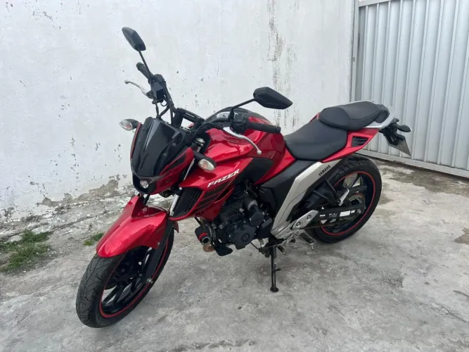 Yamaha Fazer FZ25 250cc - Apenas 4.700 km | Moto nova!