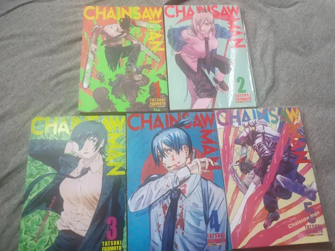 Vendo mangás de chainsaw Man 1 ao 4