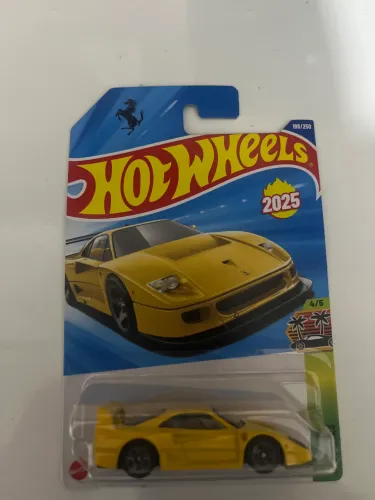 Hot Wheels venda ou troca tenho interesse em carro temático 