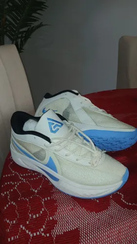 Tênis Nike Air Zoom Giannis Freak 3 Branco n.40/41