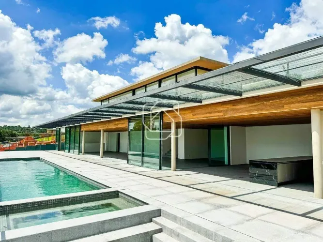 Casa de Condomínio em Bragança Paulista à venda Quinta da Baroneza - SP | 6 quartos Área t