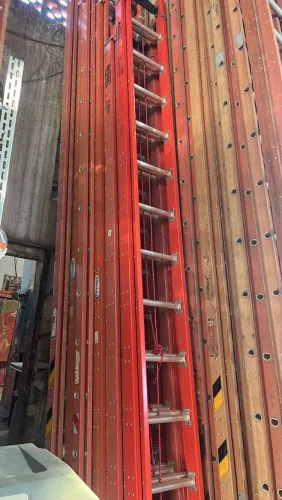 Escadas de fibras