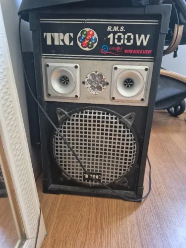 Caixa de som TRC 100w