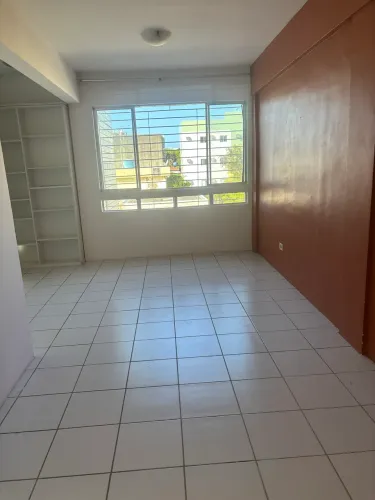 Vendo apto 2 quartos em Jd Atlântico (Edf Ilha de Capri)