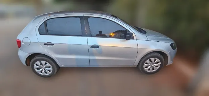 Volkswagen Gol Geração VI I-trend 1.0 8V Total Flex Mec. 4P 2015