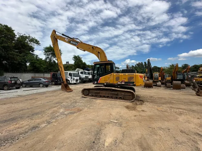 Escavadeira Sany SY215C Long Reach 2023