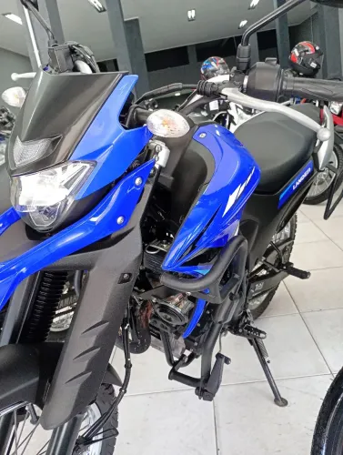 INCRÍVEL XTZ LANDER 2023 AZUL com baixo km