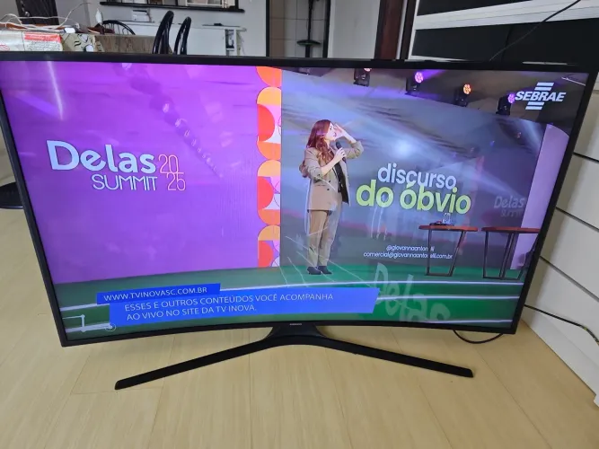 TV 4K49 CURVE