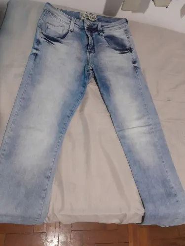 Calça jeans da Mahalo (nova)