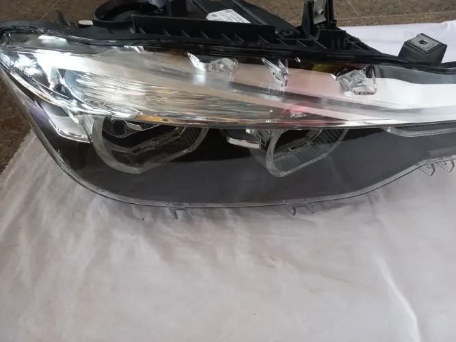 Farol 320i 2016/2019 fume