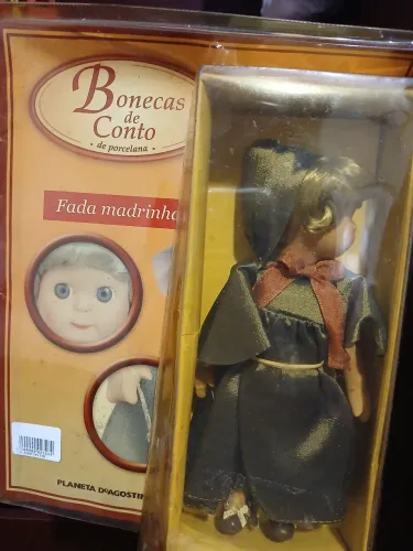 Boneca de Porcelana Fada Madrinha