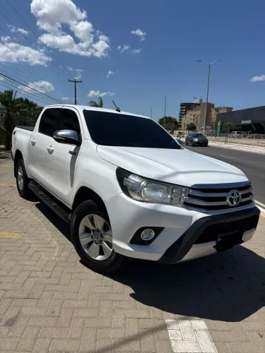 Toyota Hilux CD SRV 4X4 2.8 TDI Diesel Aut. 2017