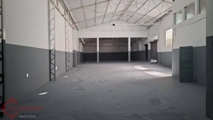 Galpão para alugar, 600 m² por R$ 30.000/mês - Vila Nova Manchester - São Paulo/SP