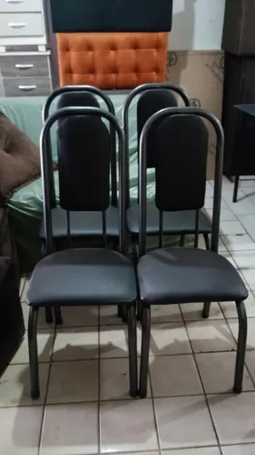 Lindos conjuntos de 4 cadeiras toda reformada