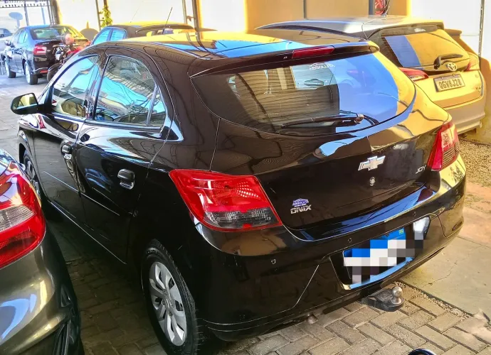Chevrolet Onix JOY Hatch 1.0 8V Flex Mec. 4P 2019