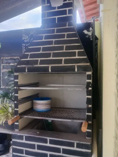 Vendo uma churrasqueira