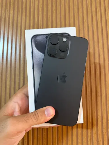 15 pro Max black