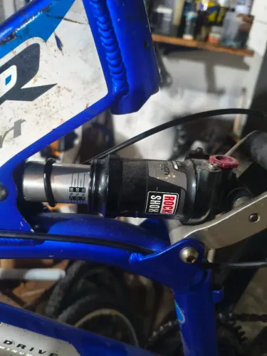 Shox traseiro rock Shox monarck RT3 165mm usado com buchas