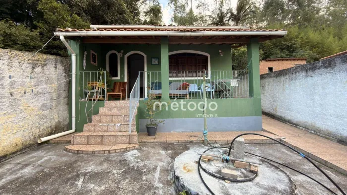 Casa com 1 quarto à venda, 97 m² por R$ 560.000 - Bairro Centro - Guararema/SP