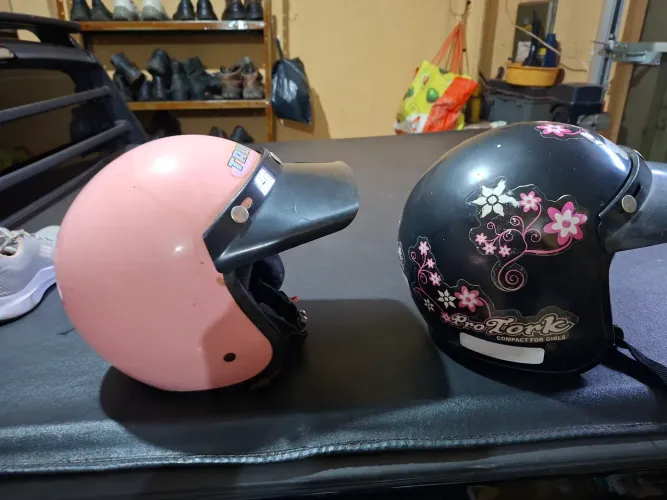 Vendo esse 2 capacetes