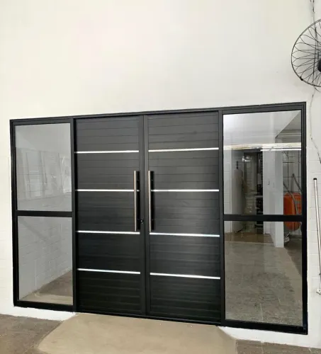 PORTA LAMBRIL PRETA 3 METROS