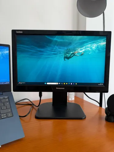 Monitor Lenovo 19,5 polegadas VGA e2003ba