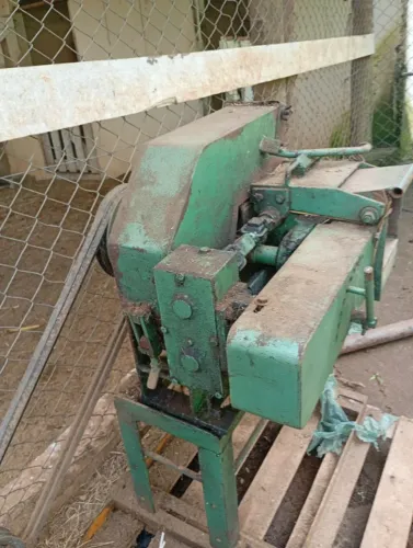 Máquina picadeira de capim a venda